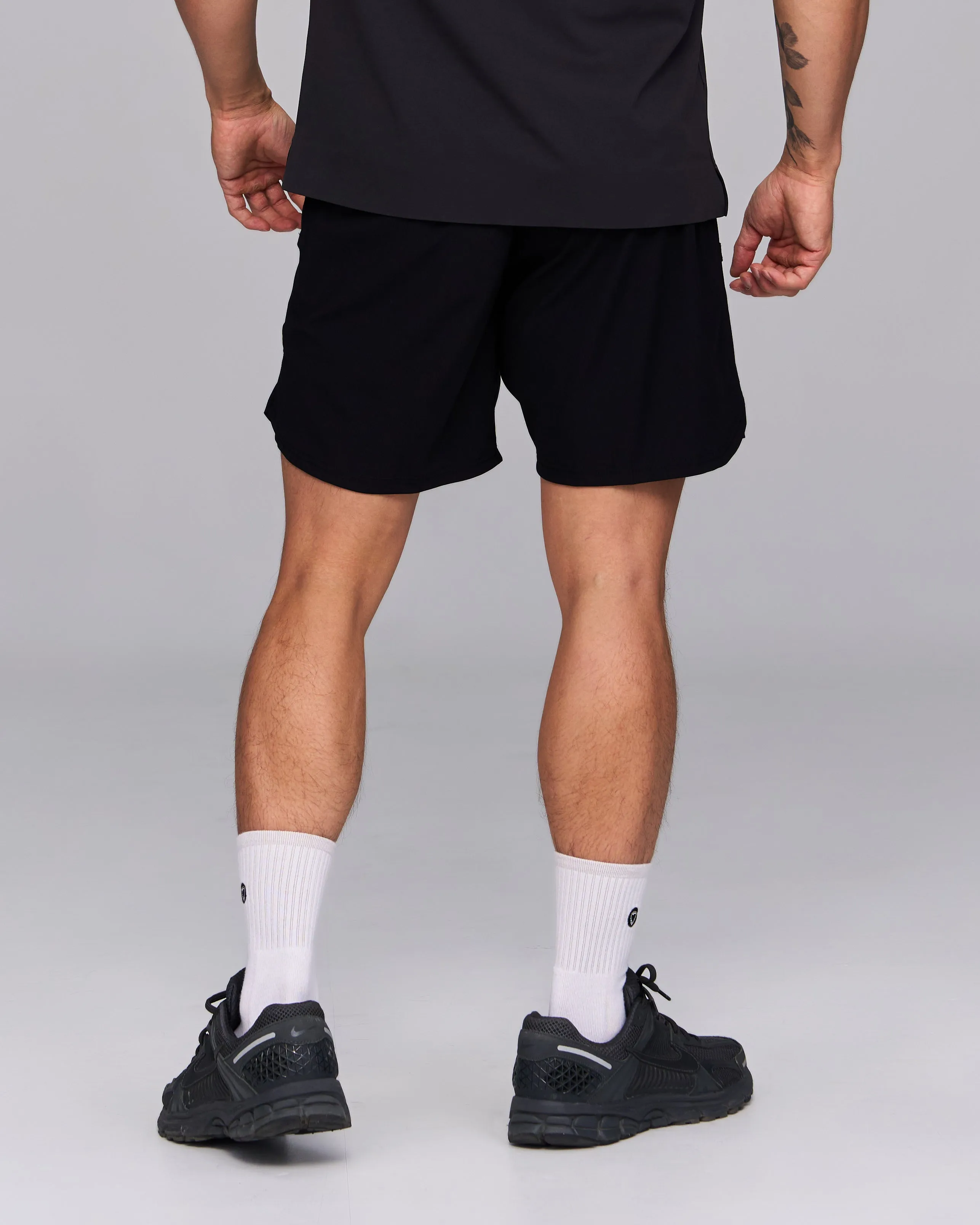 7'' Curved hem Stretch Shorts