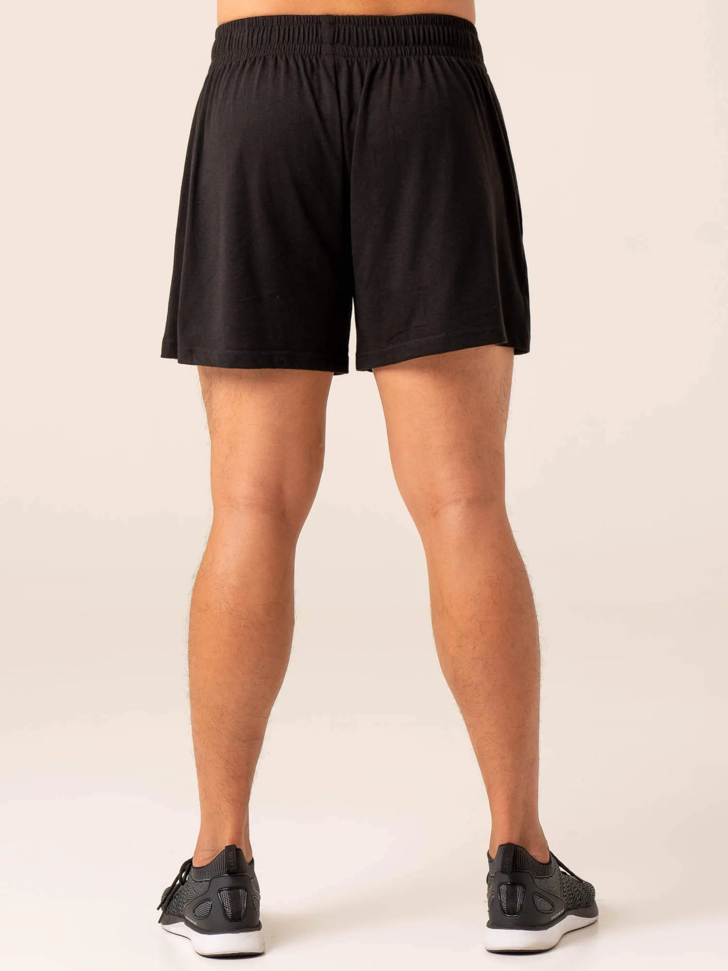 Advance Arnie Short - Black