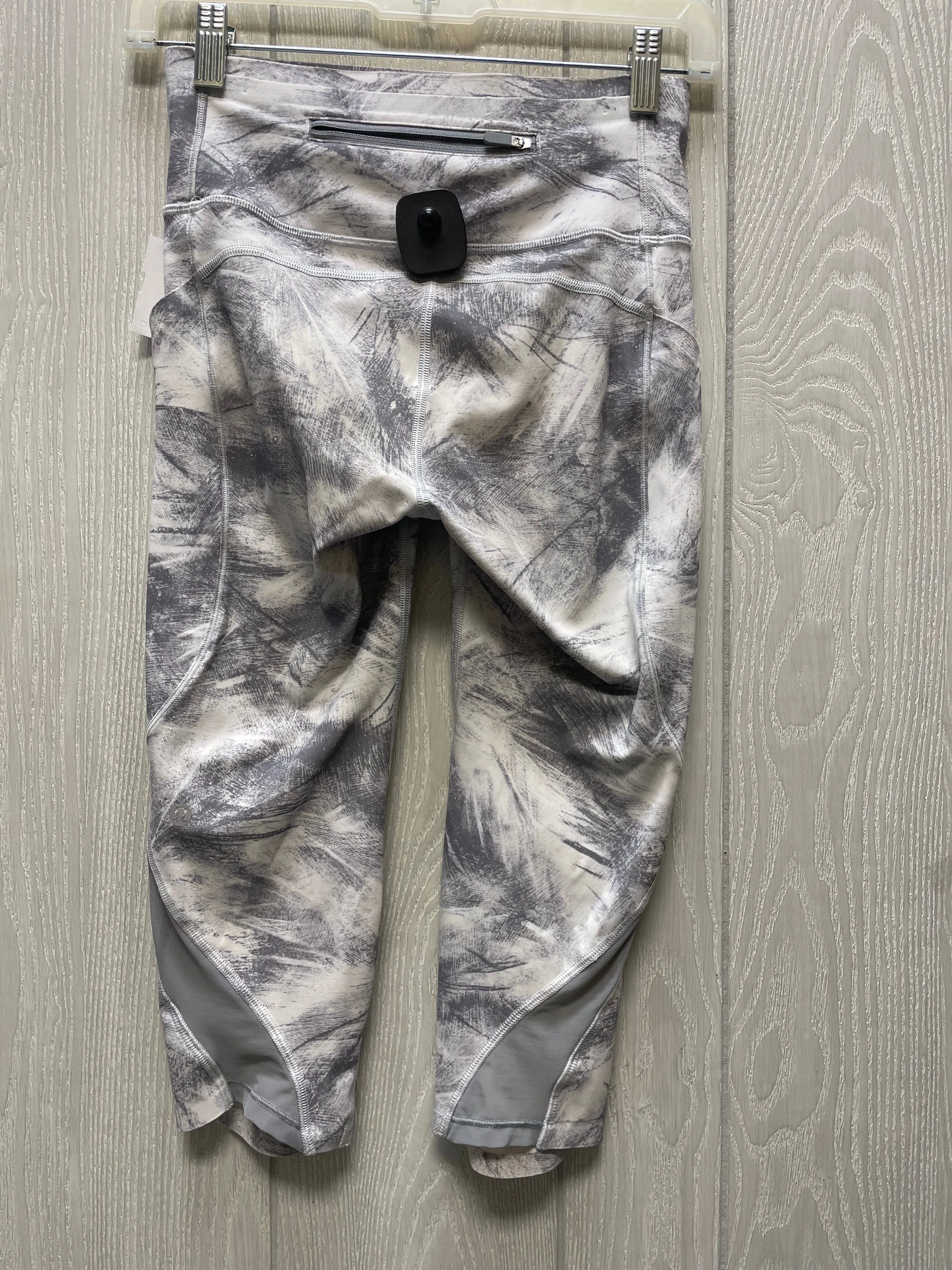 Athletic Leggings Capris By Lululemon In Grey & White, Size:S