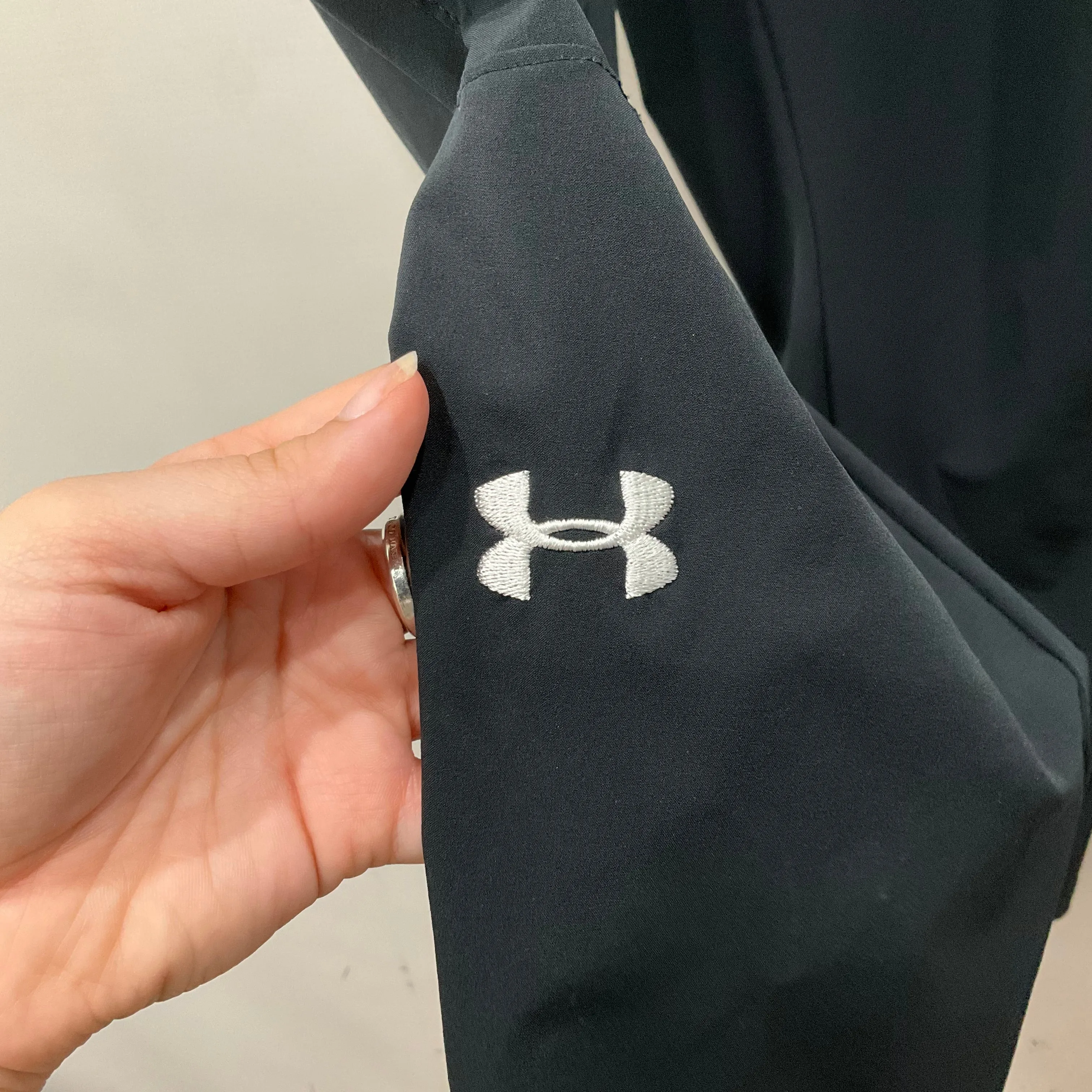 Black Athletic Pants Under Armour, Size S