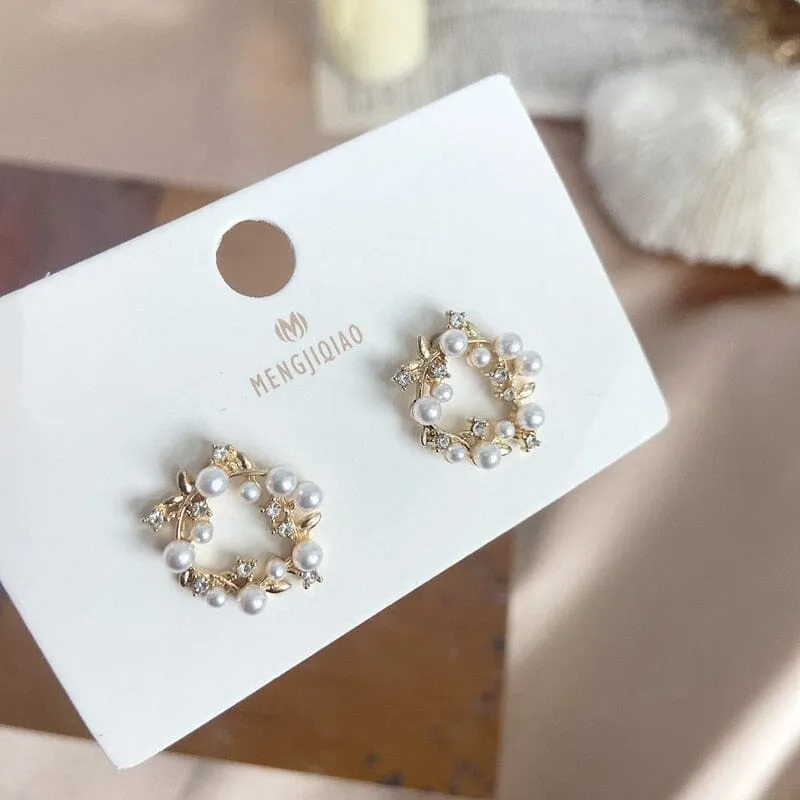 Colorful Rhinestone Wreath Sweet Flower Stud Earrings