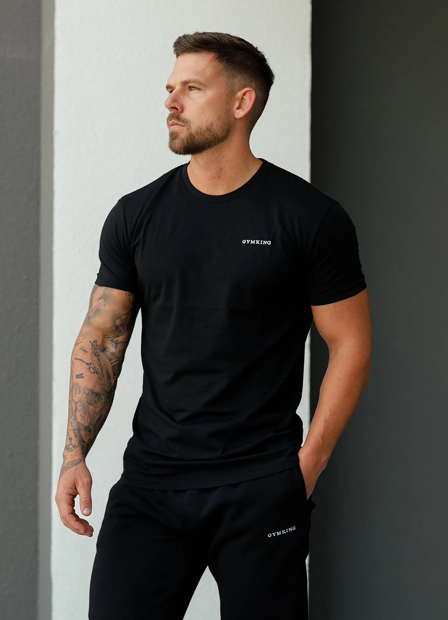 Gym King Linear Fundamental Tee - Black