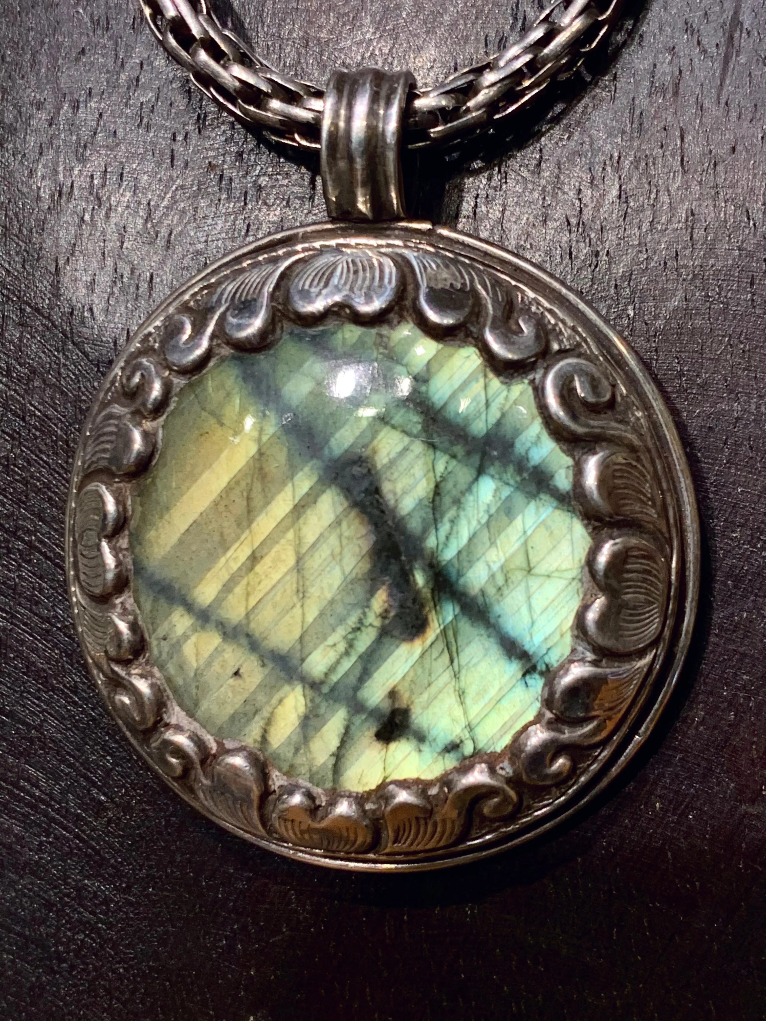 Labradorite Bloom Pedant