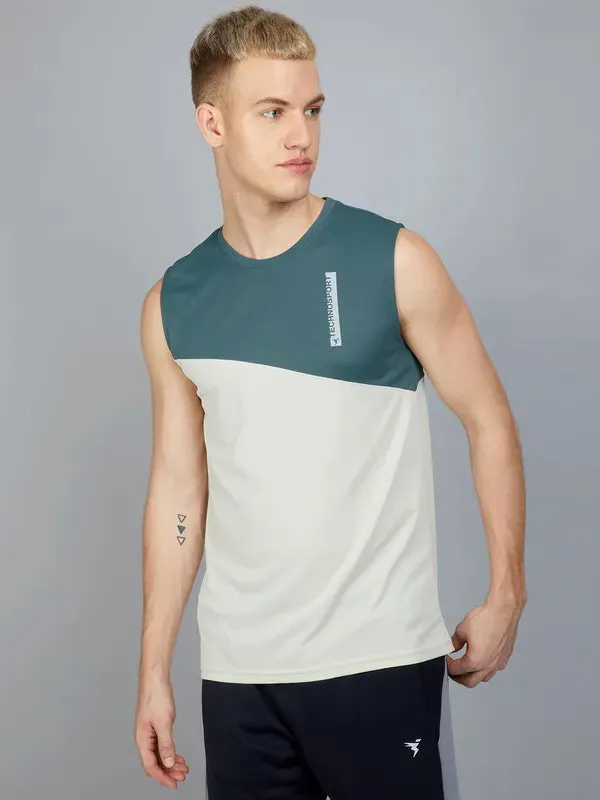 Men Colorblock Slim Fit Crew Neck Innerwear Vest with TECHNO COOL 