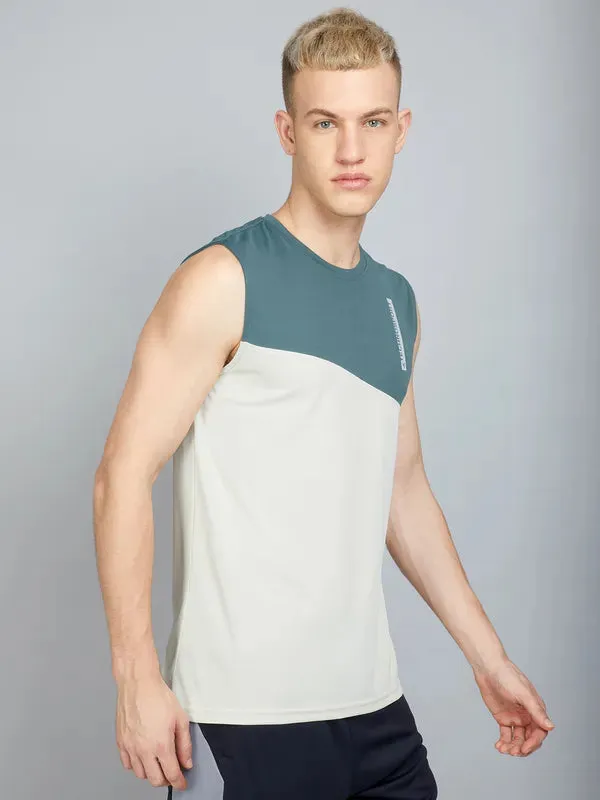 Men Colorblock Slim Fit Crew Neck Innerwear Vest with TECHNO COOL 