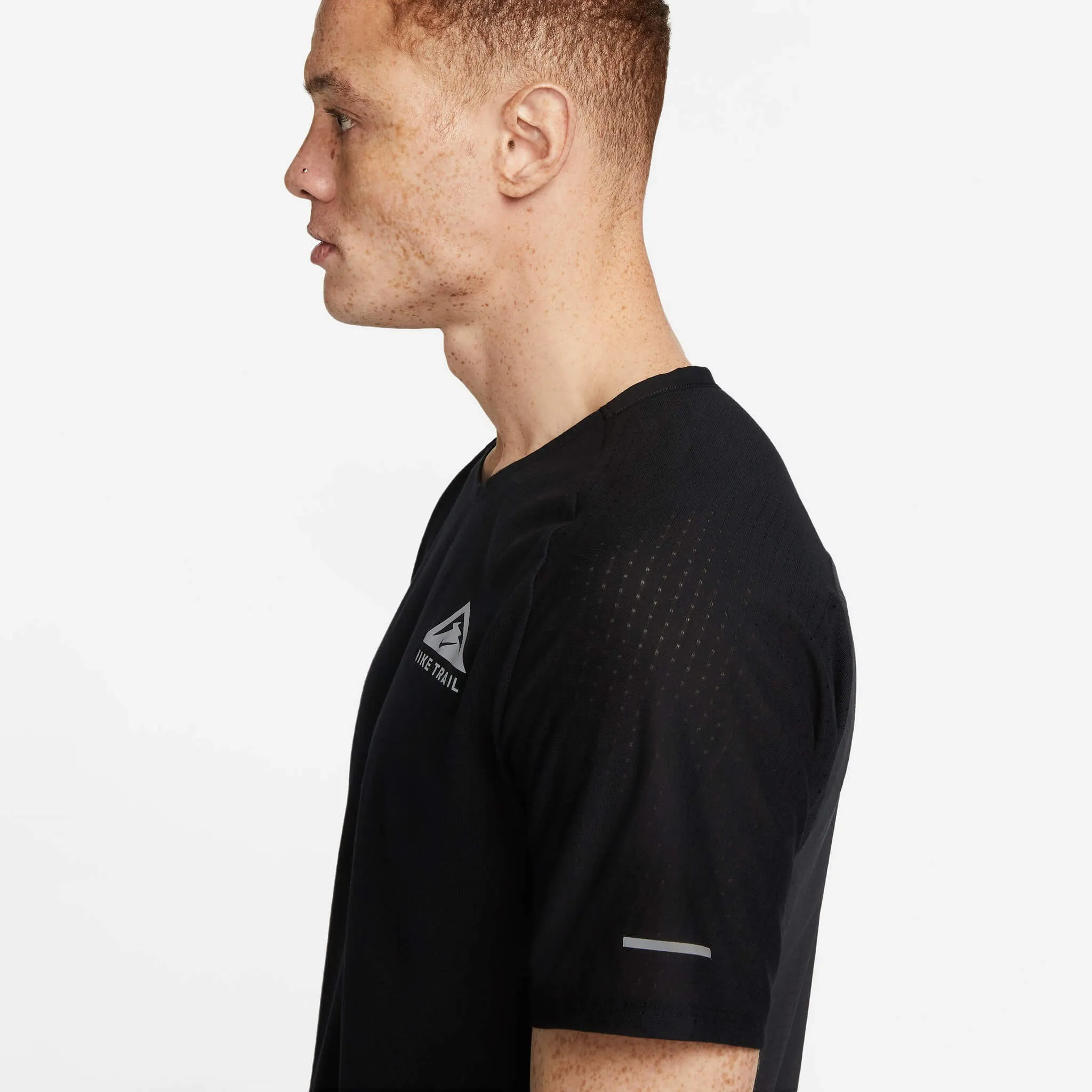 Nike | Men's Trail Solar Chase Dri-FIT Short-Sleeve Running Top