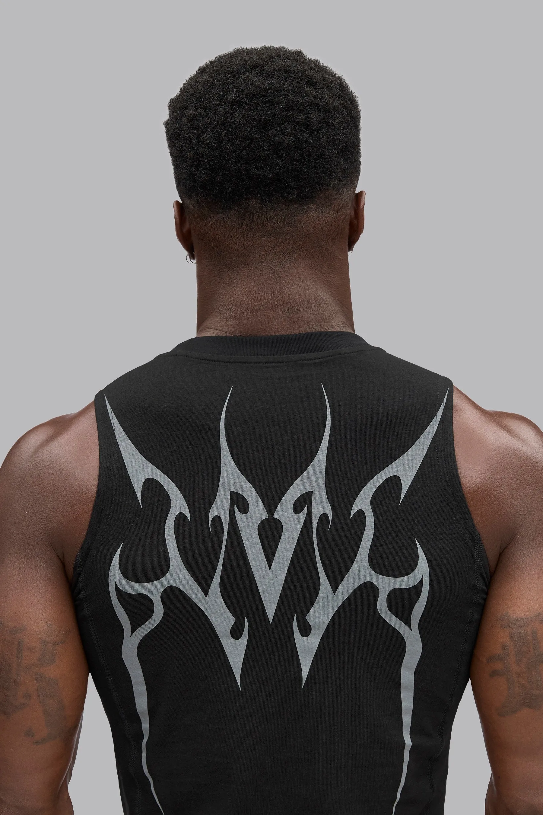 V_BUILD GRAPHIC TANK - Black