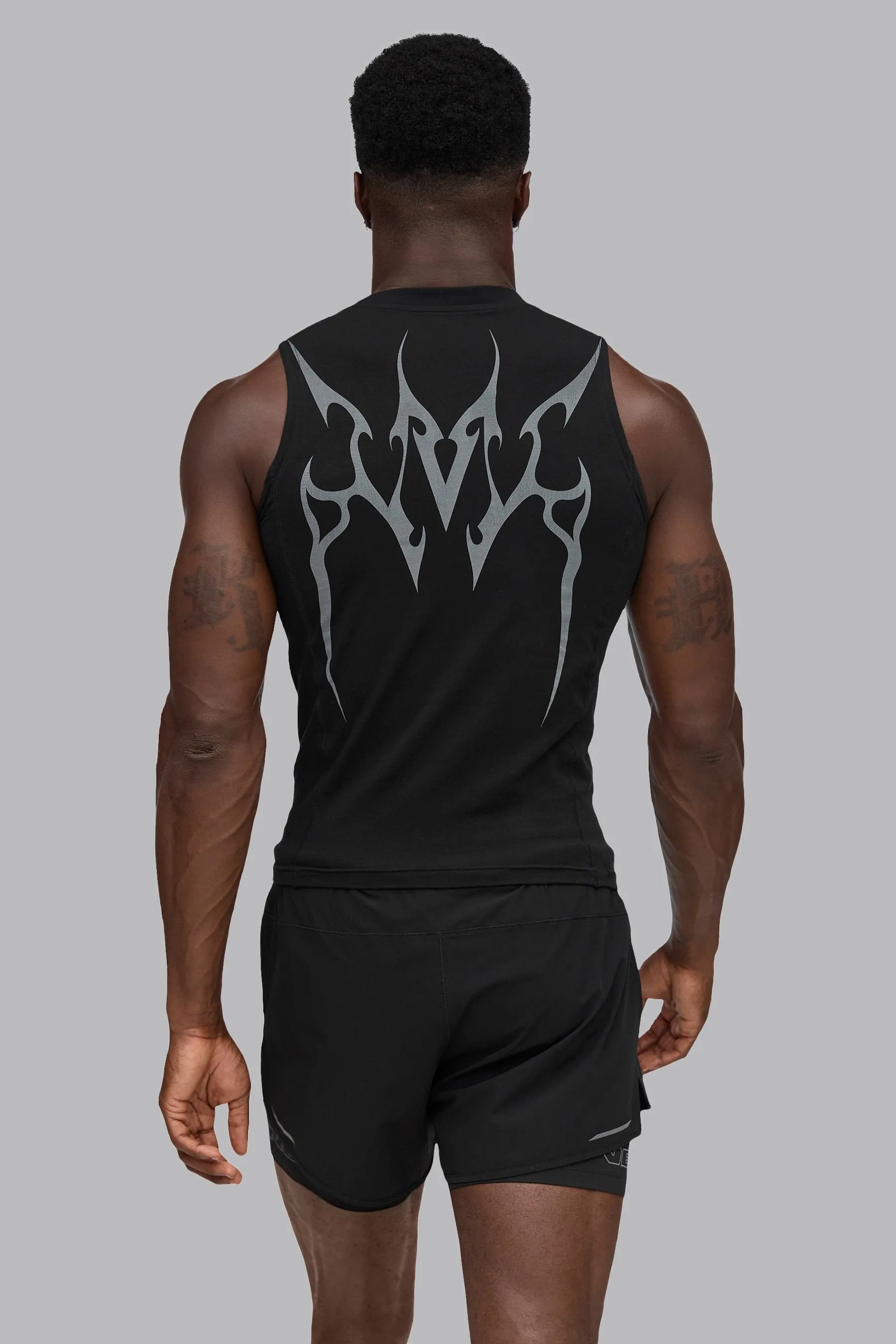 V_BUILD GRAPHIC TANK - Black