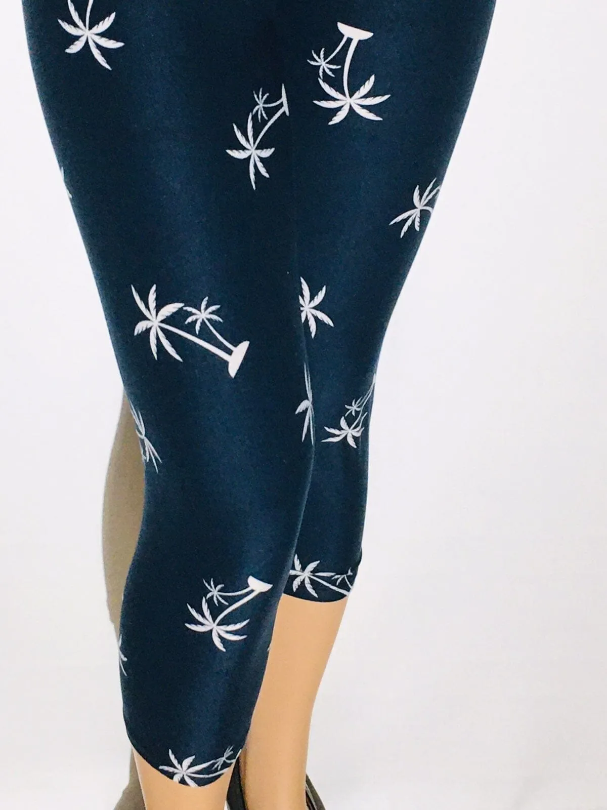 Womens Palm Tree Capri Leggings Soft Yoga Pants Blue/White Sizes 0-18